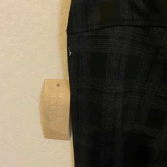 Hope & Harlow Black and Gray Check Mid Rise Ponte Pants Size M - Picture 12 of 13